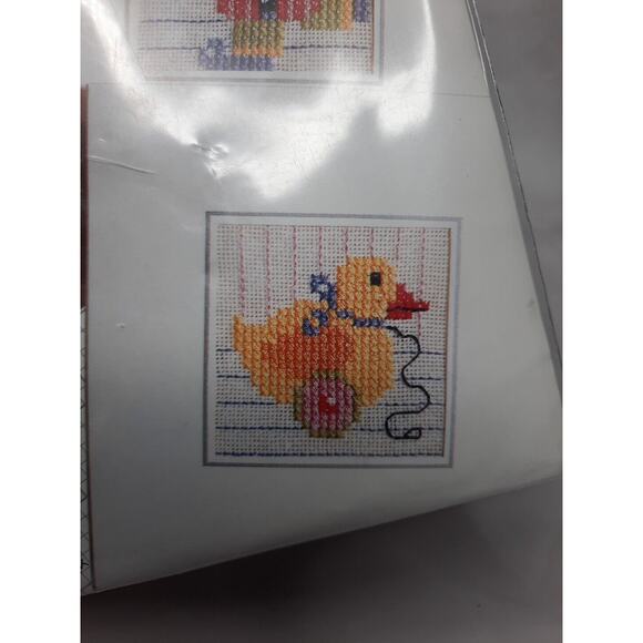 Lanarte Life Style Collection Cross Stitch Greeting Card Kit Babies Birth Cards - Picture 6 of 8